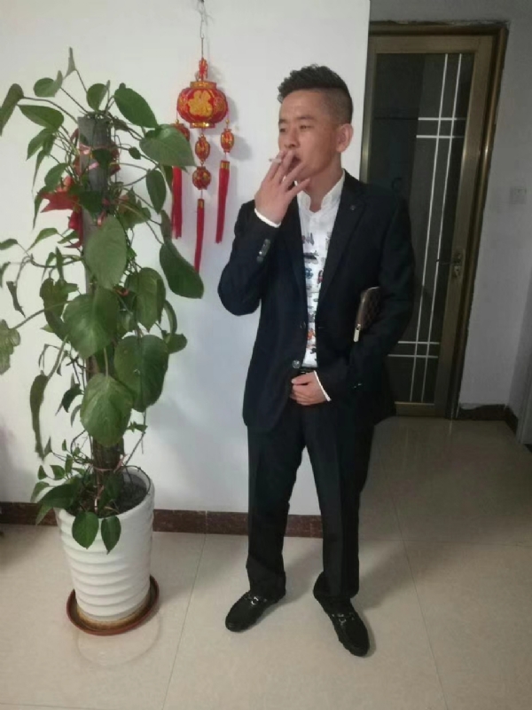 男人三十而立的第二张照片--东山相亲网
