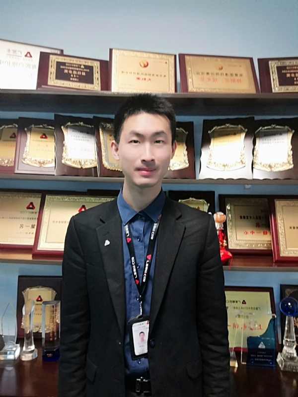 魔都青年的第一张照片--东山相亲网