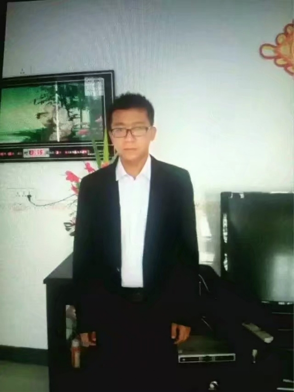 依然疼痛的第一张照片--东山相亲网