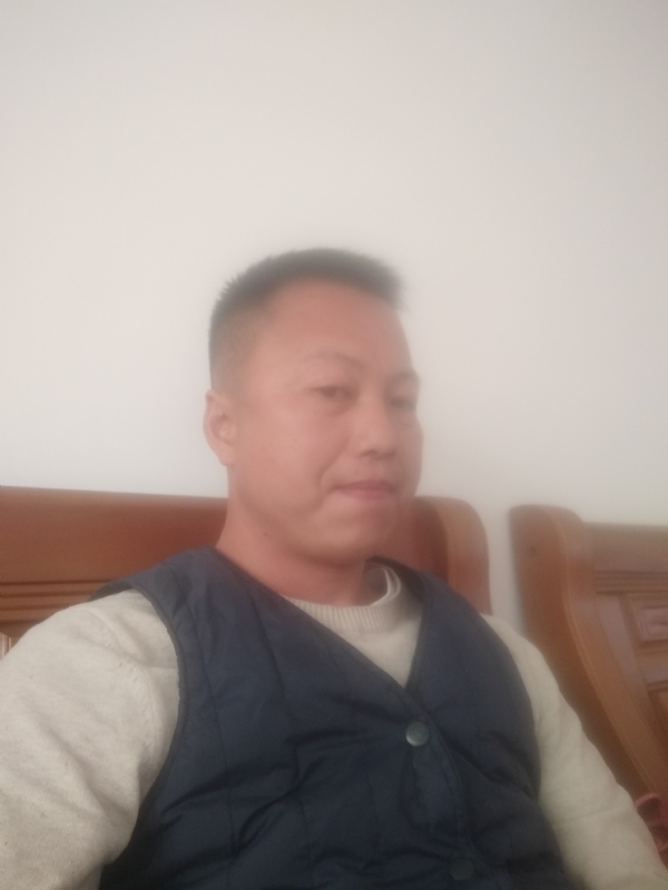 只对你好的第一张照片--东山相亲网