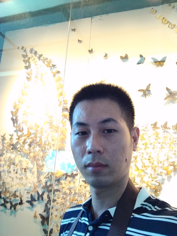 大灰狼的第一张照片--东山相亲网