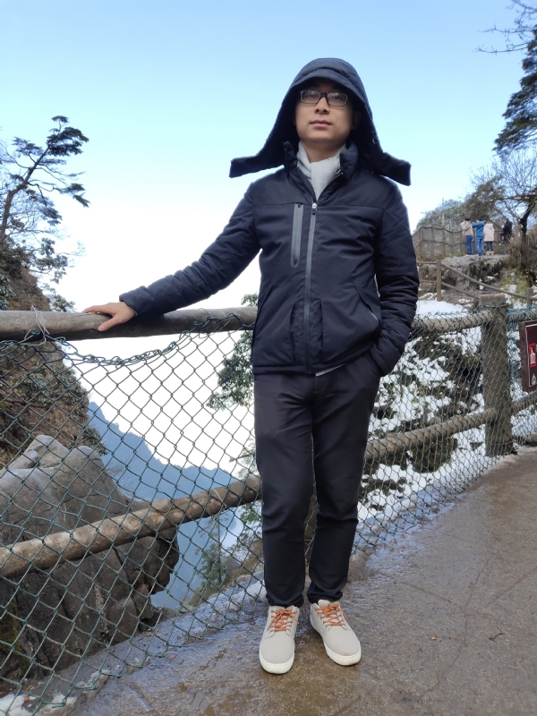 记录的地平线的第一张照片--东山相亲网