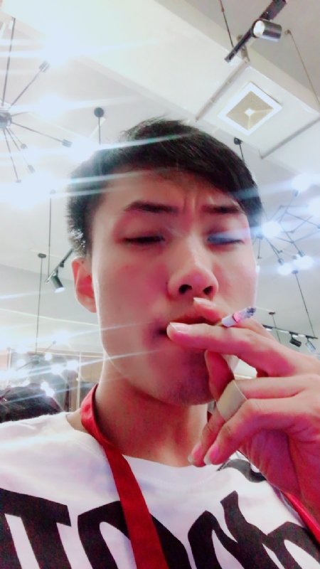 乐天的第四张照片--东山相亲网
