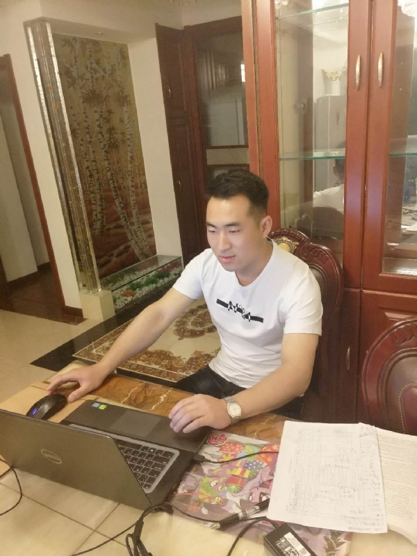 蓝色海洋的第一张照片--东山相亲网