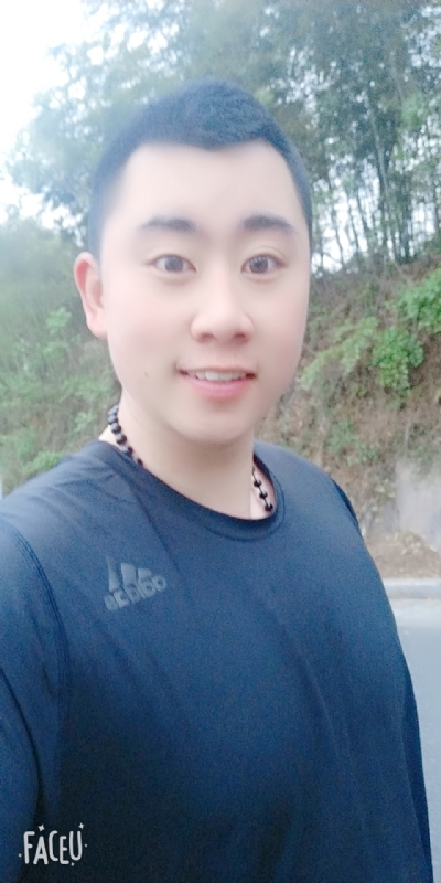 帅小伙的第一张照片--东山相亲网