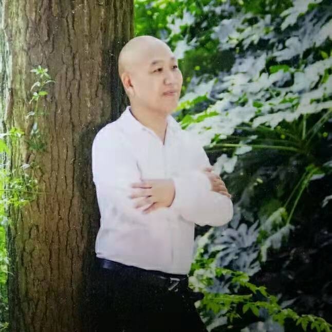 郑鑫牵手的第一张照片--东山相亲网