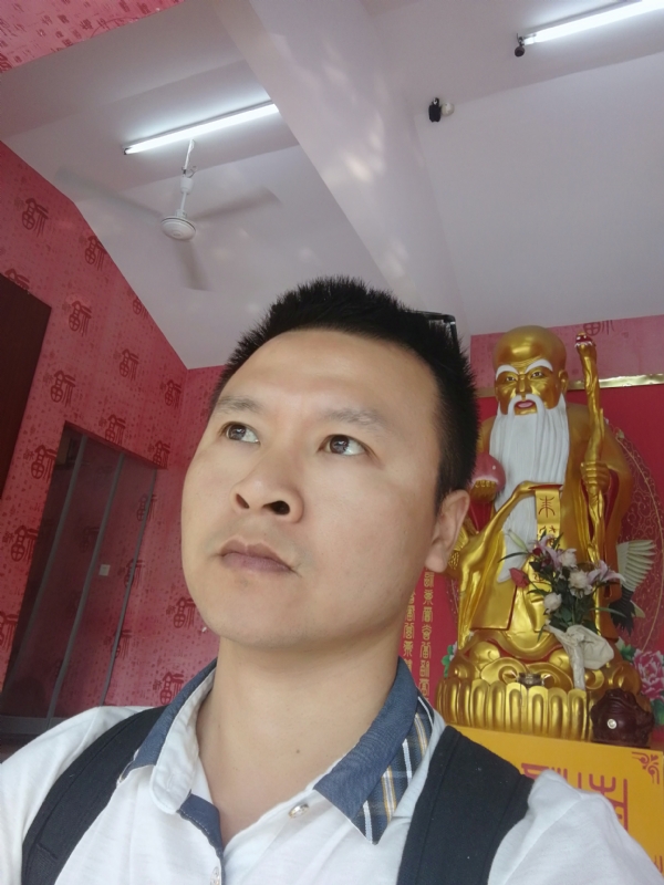 WAR的第一张照片--东山相亲网