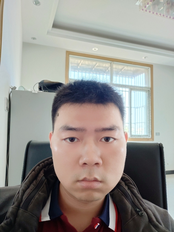咚咚咚的第一张照片--东山相亲网