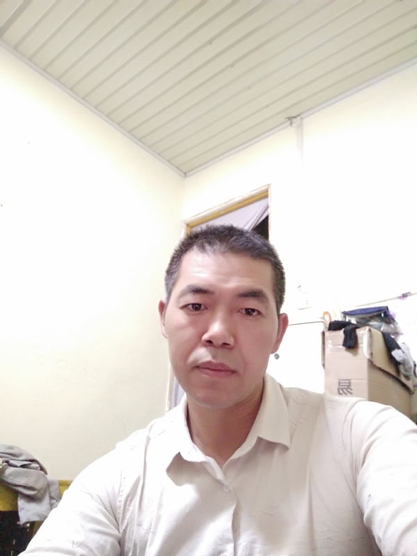 为伊消得人憔悴的第一张照片--东山相亲网