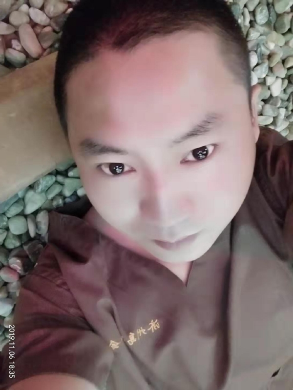 红枫叶的第一张照片--东山相亲网