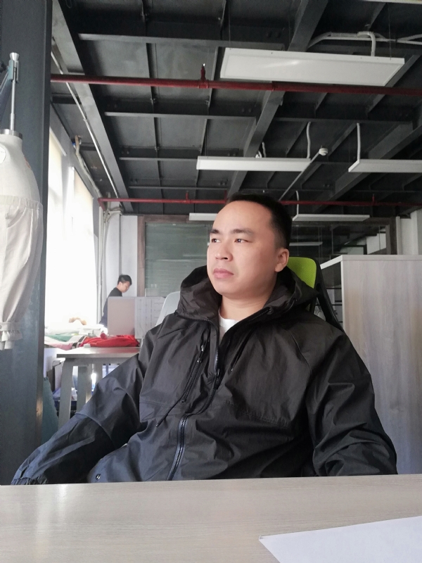 左眼皮跳跳的第一张照片--东山相亲网