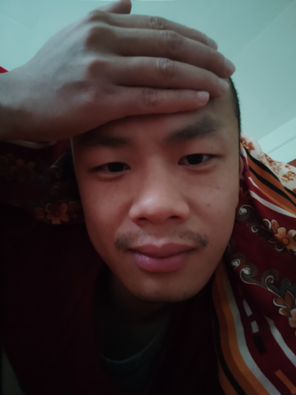 开心鬼在哪呢的第一张照片--东山相亲网