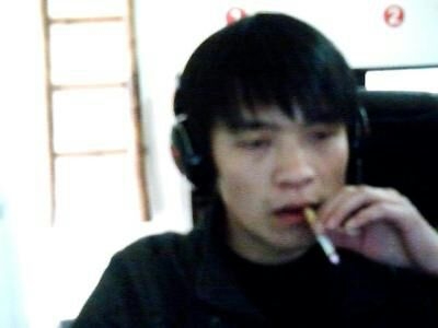 凝视那片天的第一张照片--东山相亲网