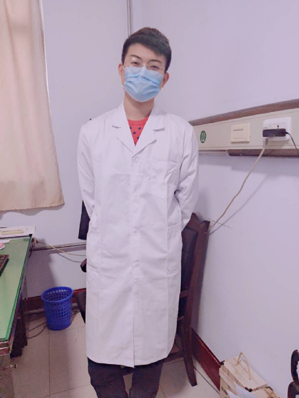Leslie的第一张照片--东山相亲网