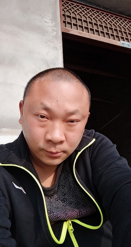 马克的第一张照片--东山相亲网