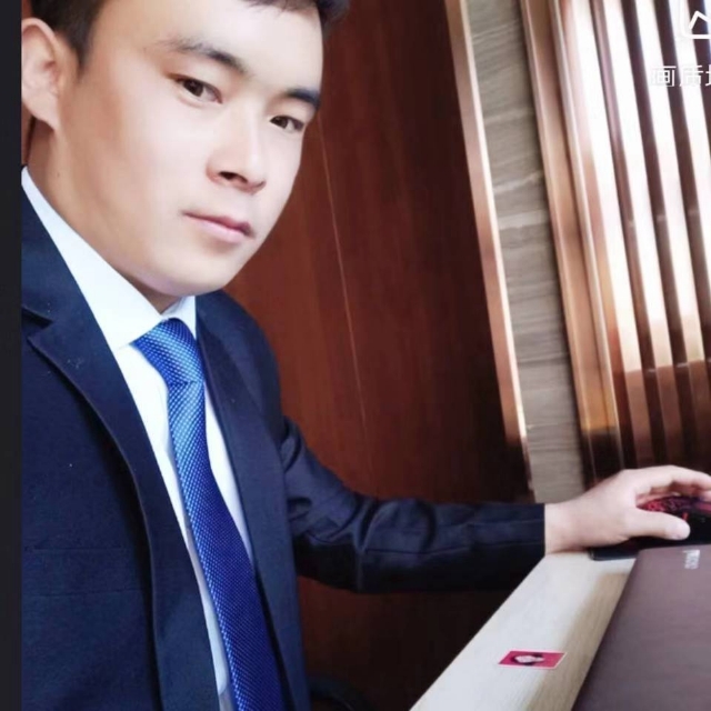 会哭的幸福的第一张照片--东山相亲网