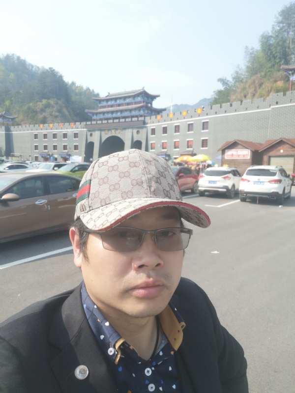 金沧海的第一张照片--东山相亲网