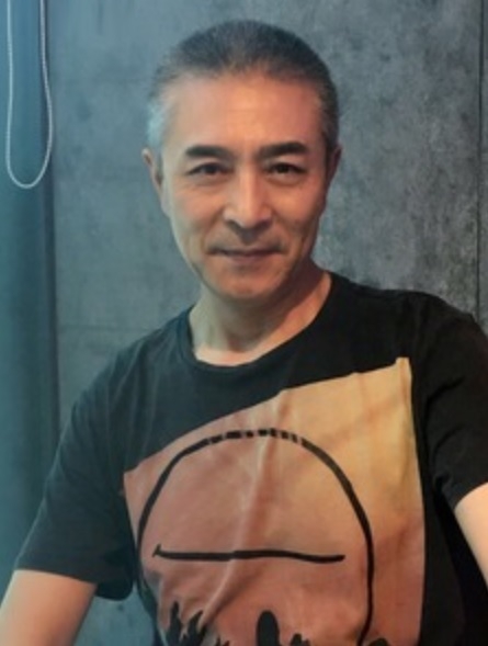 拥抱明天的第一张照片--东山相亲网