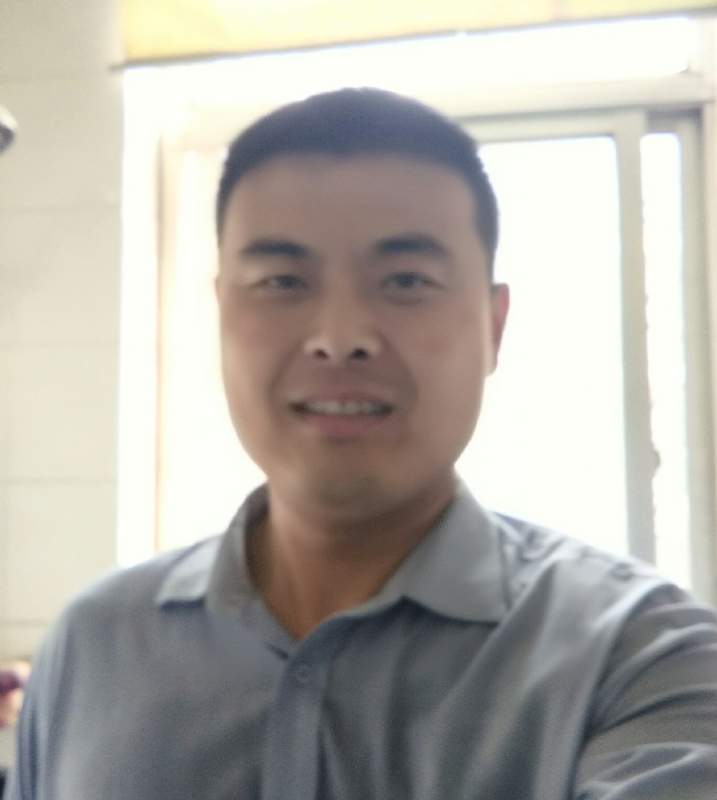 李伟的第一张照片--东山相亲网
