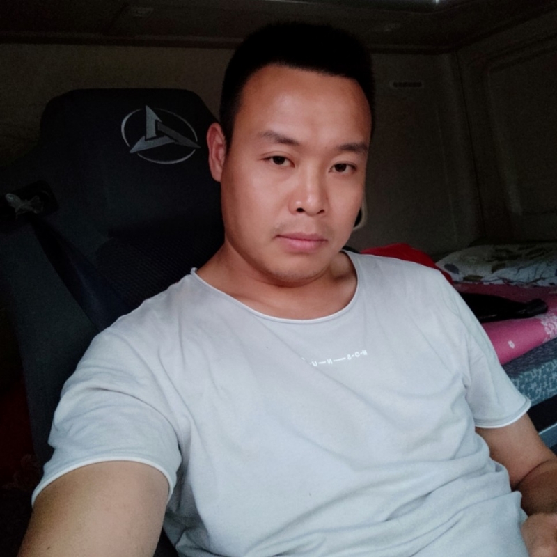 默默的第一张照片--东山相亲网