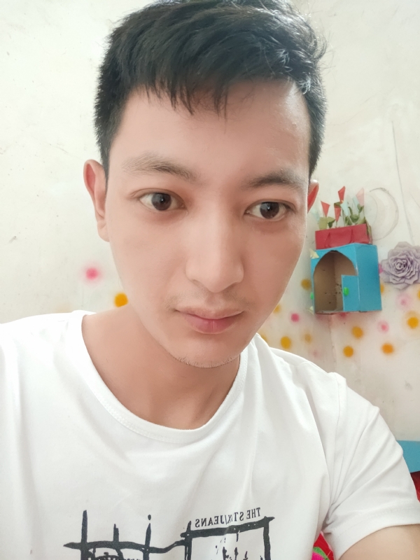 笑对人生的第一张照片--东山相亲网