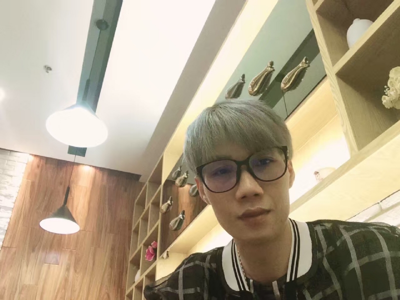 黄峰的第一张照片--东山相亲网