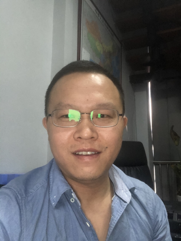小吴的第一张照片--东山相亲网