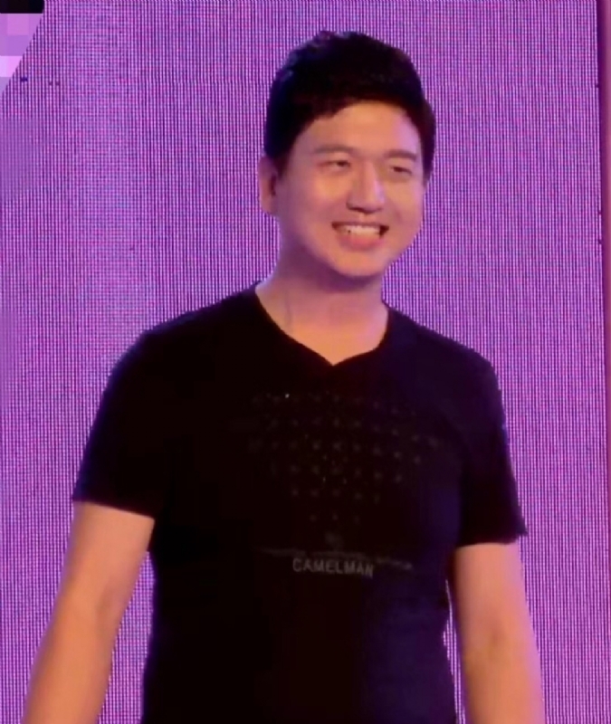 风继续吹的第一张照片--东山相亲网