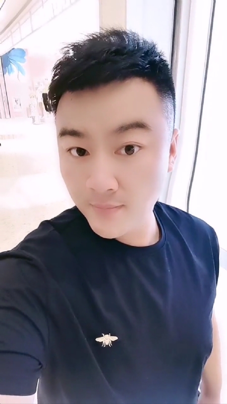 微风徐徐的第一张照片--东山相亲网