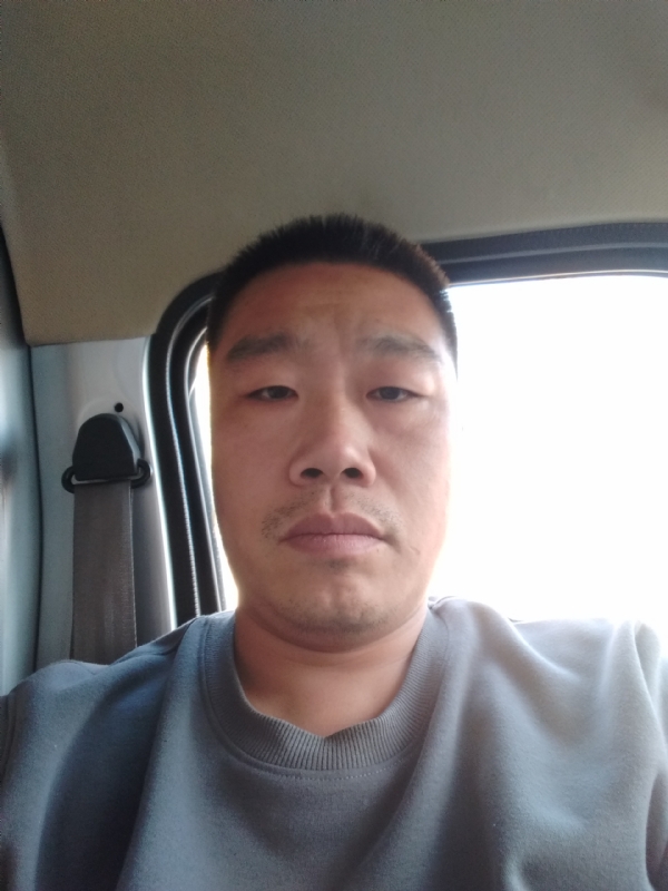 找到可爱的你的第一张照片--东山相亲网
