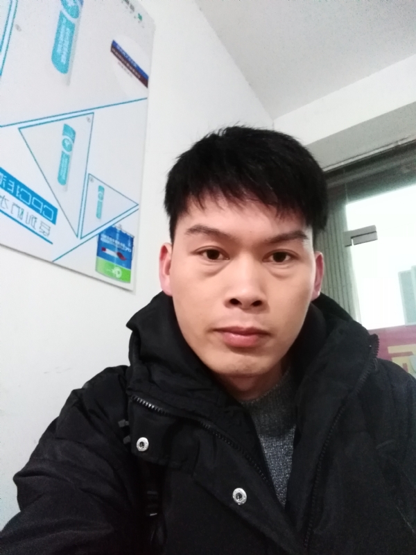 微笑的第一张照片--东山相亲网