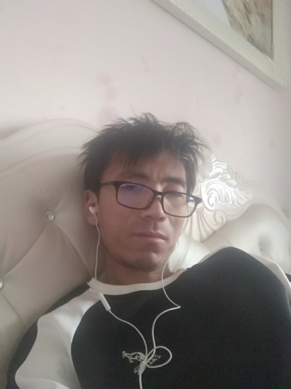 可惜我是水瓶座的第三张照片--东山相亲网