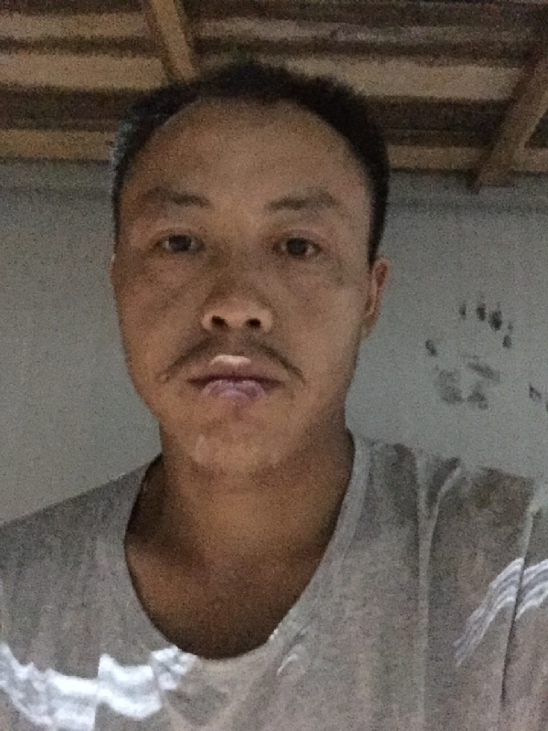 老曹的第二张照片--东山相亲网