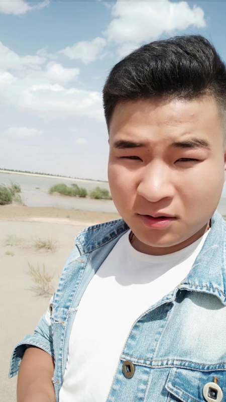 王强的第一张照片--东山相亲网