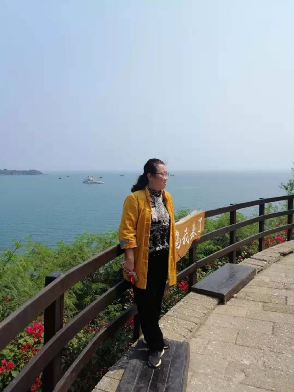 曦若半秋的第一张照片--东山相亲网