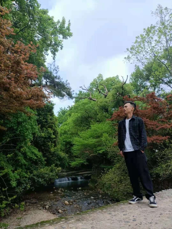 小白的第一张照片--东山相亲网