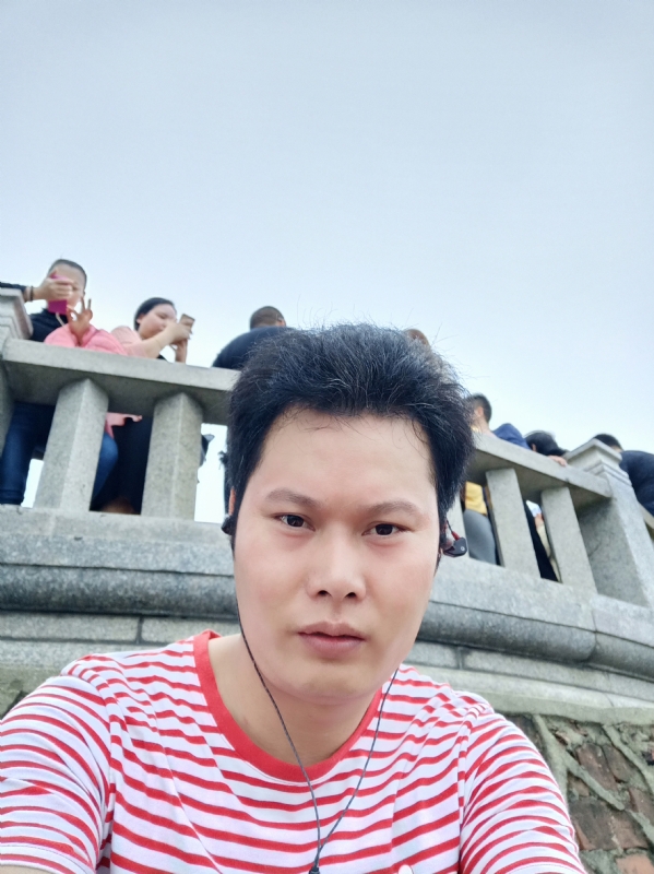 hαⅰ的第一张照片--东山相亲网