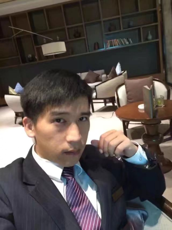 一条孤独的鱼的第二张照片--东山相亲网