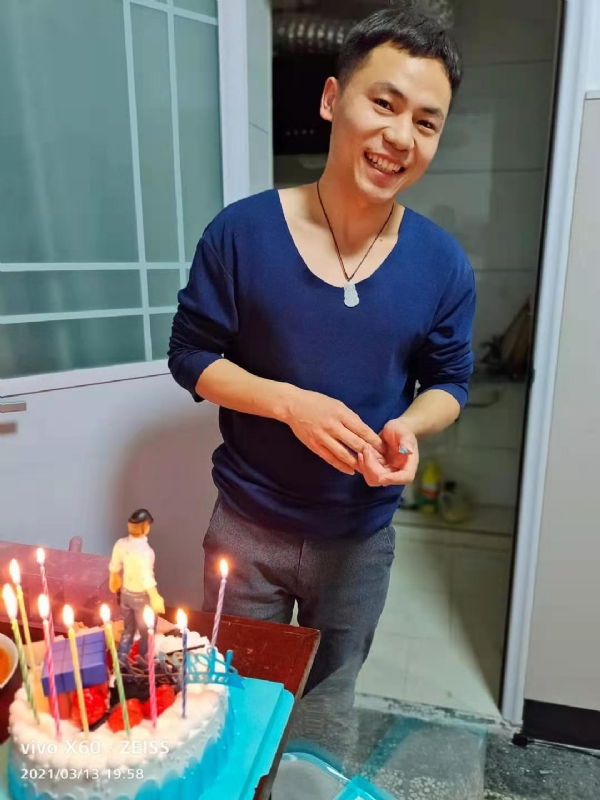 找结婚对象的第一张照片--东山相亲网