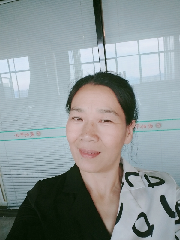 易莲的第一张照片--东山相亲网