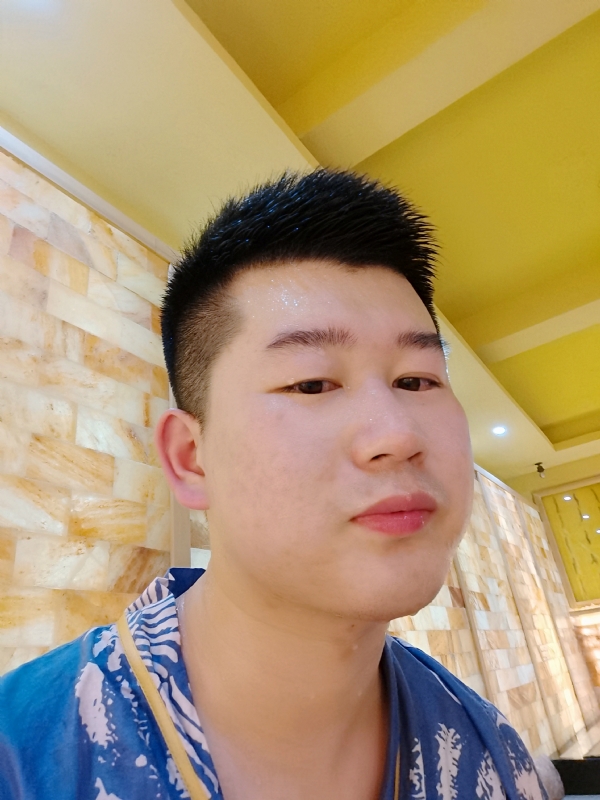 六月与阿十二的第一张照片--东山相亲网