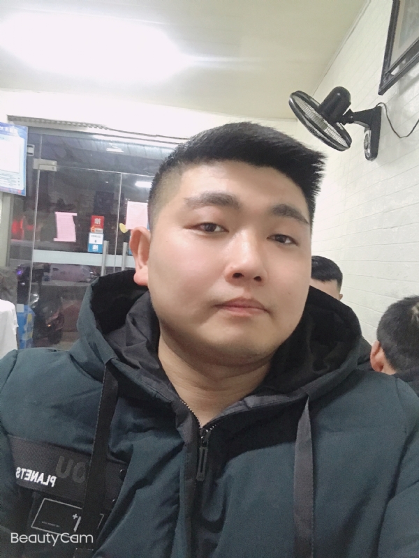 回忆是个小孩的第一张照片--东山相亲网