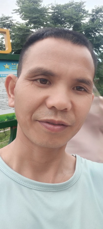 找个相爱的人结婚的第一张照片--东山相亲网