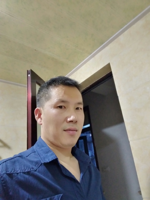 余生搀扶走的第一张照片--东山相亲网