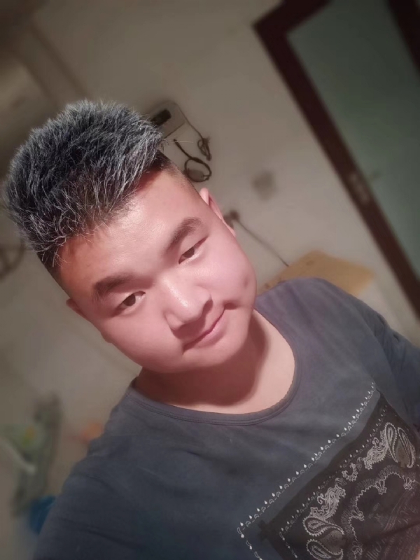 李子木的第二张照片--东山相亲网