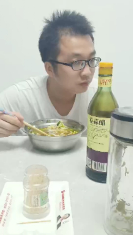 超超的第一张照片--东山相亲网