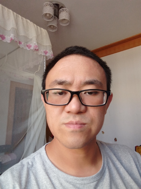 小涨常鸿的第一张照片--东山相亲网