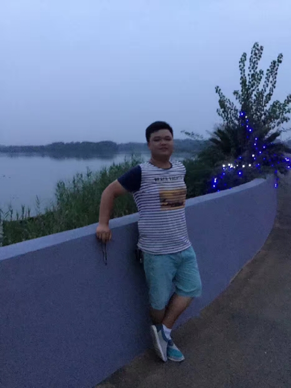 RLC的第一张照片--东山相亲网