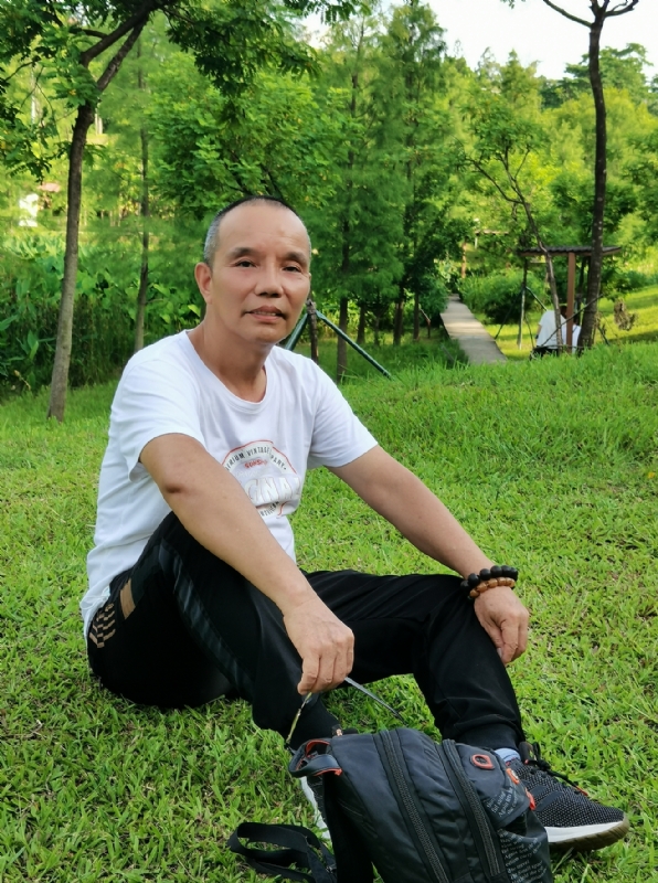 稳重大方的第二张照片--东山相亲网
