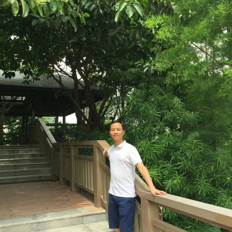 教书育人的第一张照片--东山相亲网